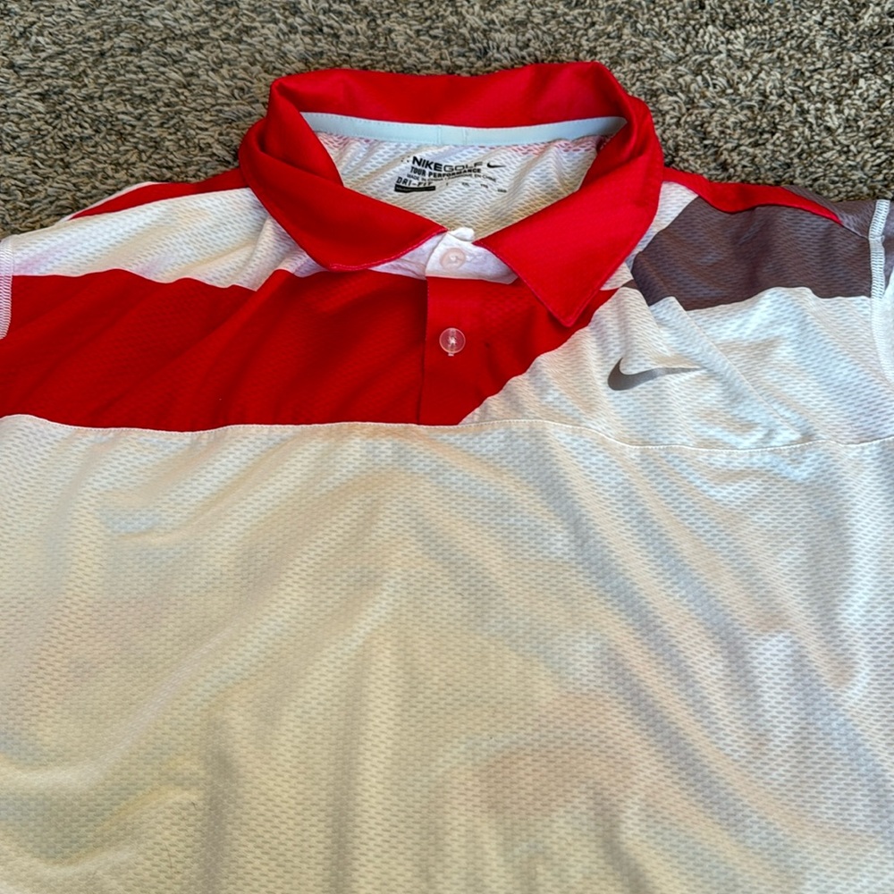 Nike Golf Men’s Tee
